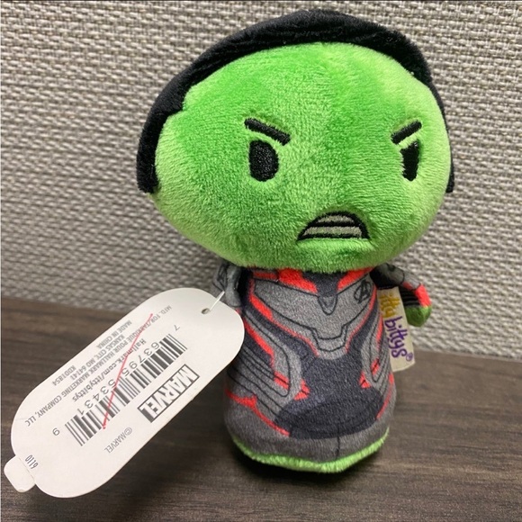 Hallmark Itty Bittys - Marvel Studios Avengers: Endgame Hulk - Picture 4 of 5